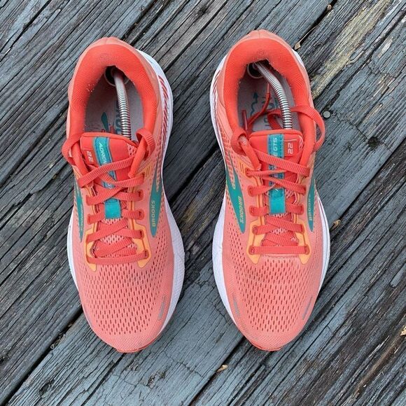 BROOKS ADRENALINE GTS 22 - Women’s Running Shoes - SIZE 9 - Picture 7 of 11